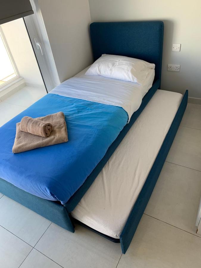 Apartamento Sea View Penthouse Mellieha Bay Exterior foto